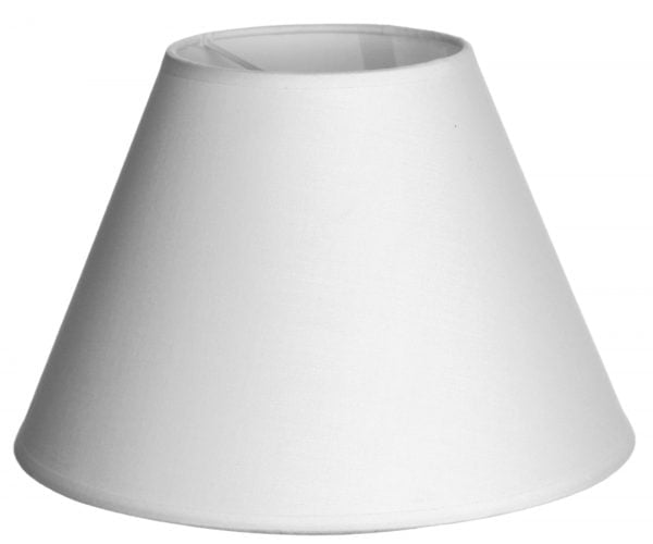Yksivärinen lampunvarjostin jonka väri on valkoinen. Varjostin on materiaaliltaan laminoitua kangasta.