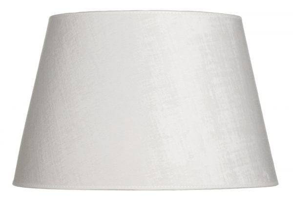 Marsala-35 on lampunvarjostin jonka väri on luonnonvalkoinen. Varjostin on materiaaliltaan laminoitua kangasta.