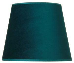 Yksivärinen lampunvarjostin jonka väri on petrooli. Varjostin on materiaaliltaan laminoitua kangasta.
