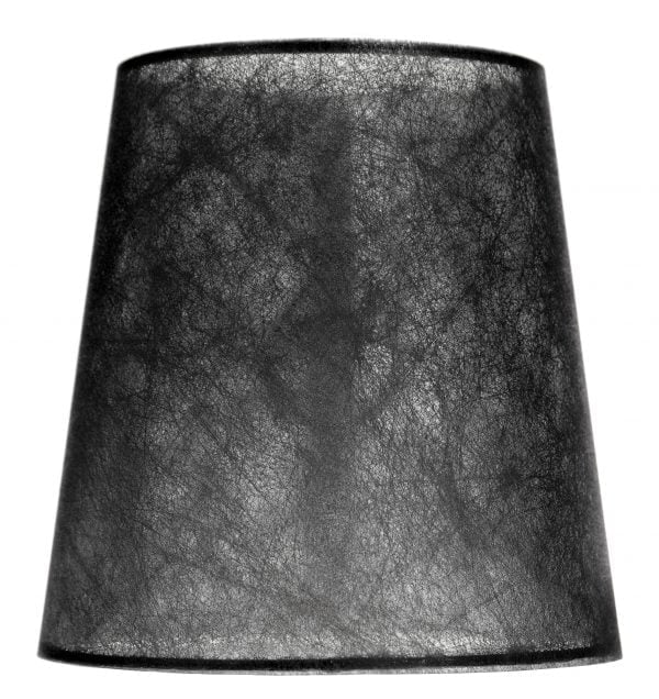 Läpikuultava lampunvarjostin jonka väri on musta. Varjostin on materiaaliltaan laminoitua kangasta.