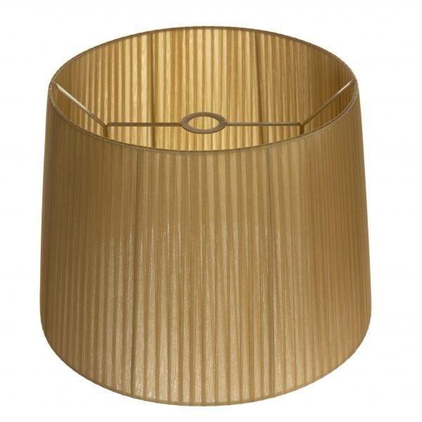 Yksivärinen lampunvarjostin jonka väri on matta kulta. Varjostin on tehty organza nauhasta.
